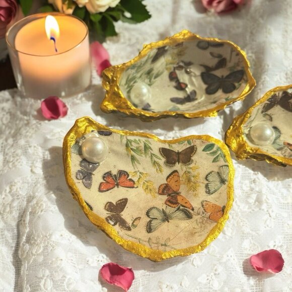 Handmade Decoupage Oyster Shell Trinket Dish Butterflies Pearls - Picture 2 of 6